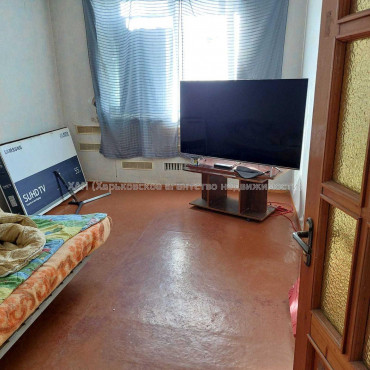 Продам квартиру, Леся Сердюка ул. , 3  ком., 65 м², советский ремонт 