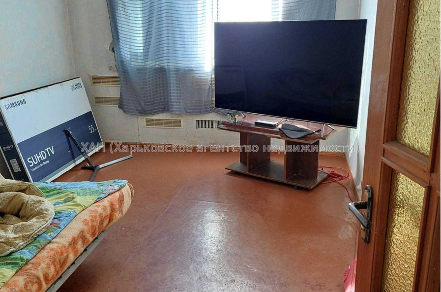 Продам квартиру, Леся Сердюка ул. , 3 кім., 65 м², советский ремонт 