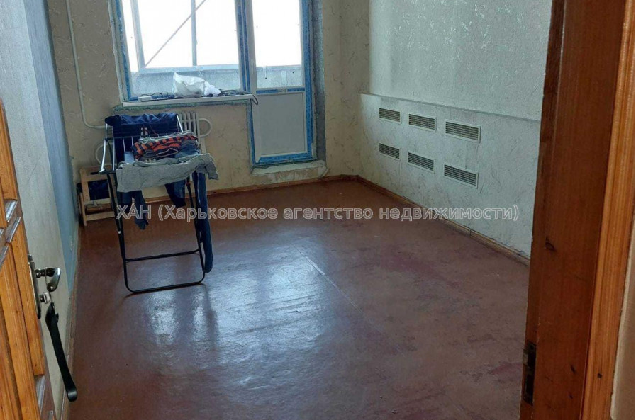 Продам квартиру, Леся Сердюка ул. , 3 кім., 65 м², советский ремонт 