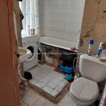 Продам квартиру, Леся Сердюка ул. , 3  ком., 65 м², советский ремонт 