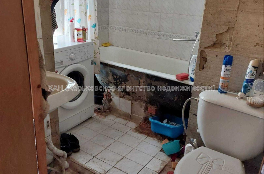 Продам квартиру, Леся Сердюка ул. , 3 кім., 65 м², советский ремонт 