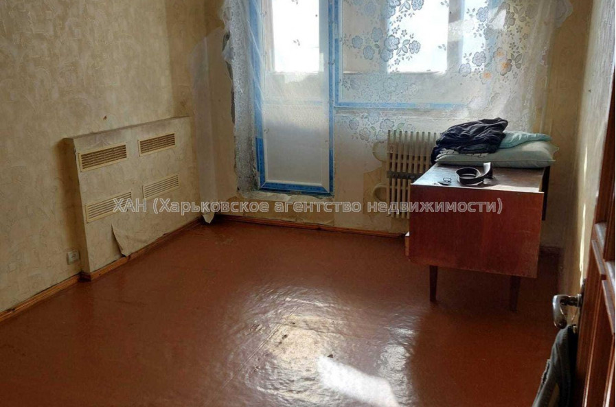 Продам квартиру, Леся Сердюка ул. , 3 кім., 65 м², советский ремонт 