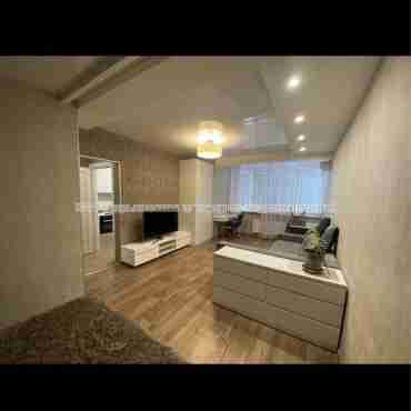 Продам квартиру, Абрамовская ул. , 1  ком., 48 м², евроремонт 