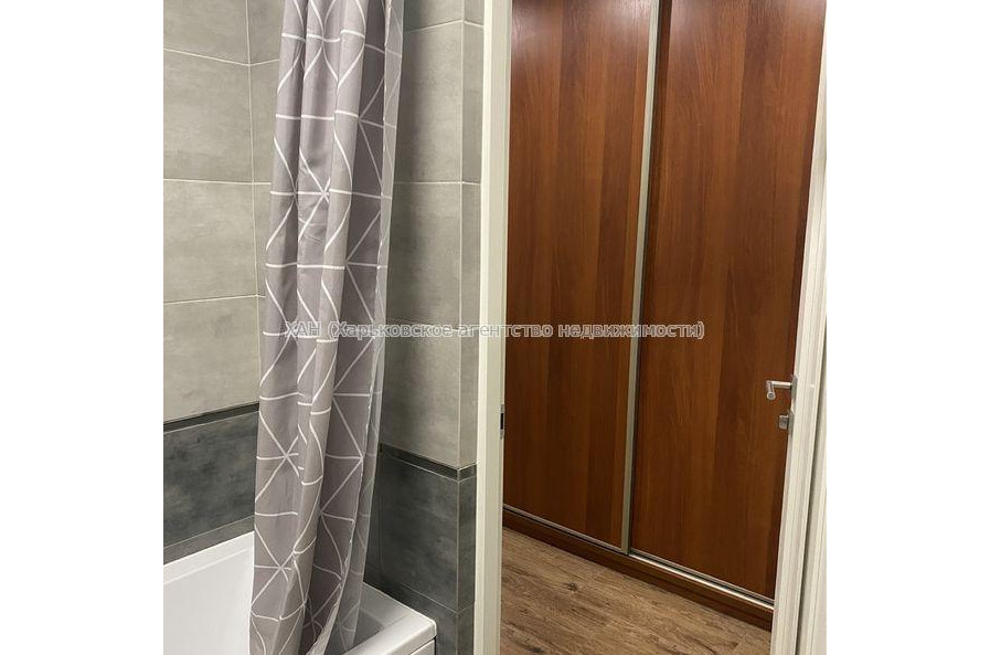 Продам квартиру, Абрамовская ул. , 1  ком., 48 м², евроремонт 