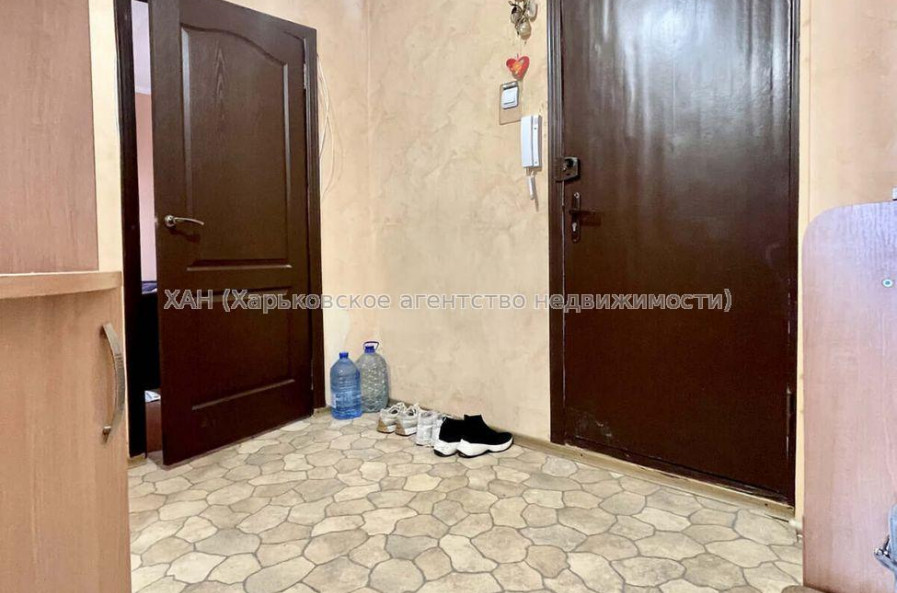 Продам квартиру, Людвига Свободы просп. , 2 кім., 46 м², косметический ремонт 