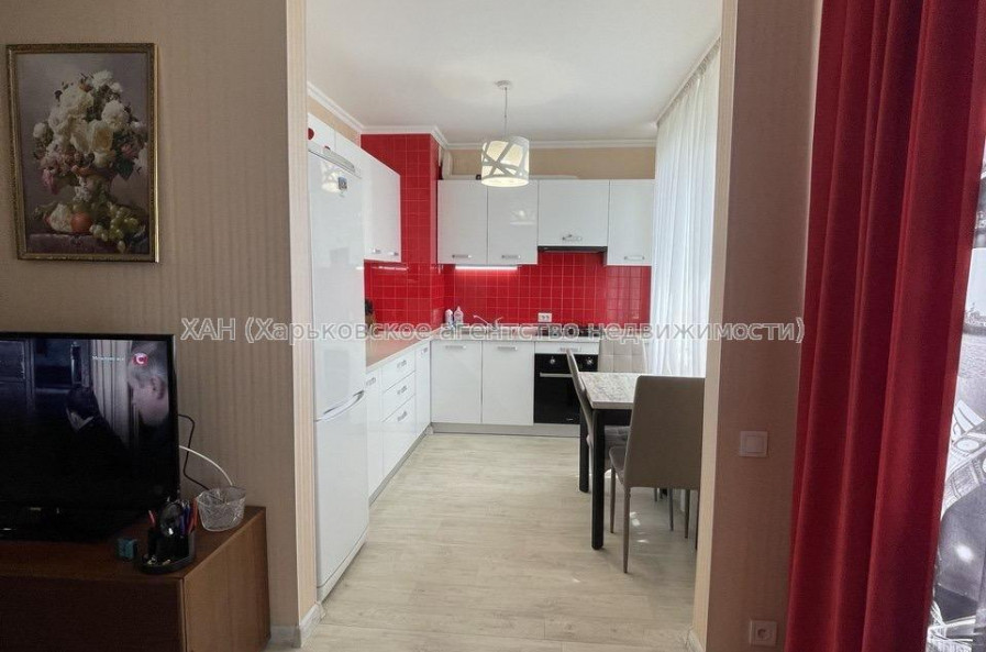 Продам квартиру, Валентиновская ул. , 2 кім., 46.50 м², капитальный ремонт 