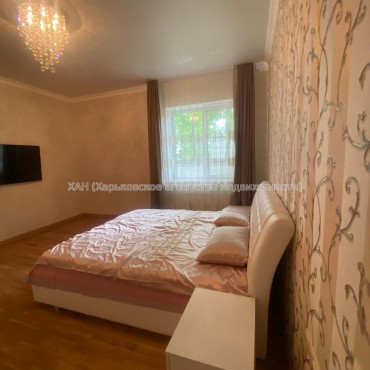 Продам будинок, Центральная ул. , 150 м², 8 соток, евроремонт 