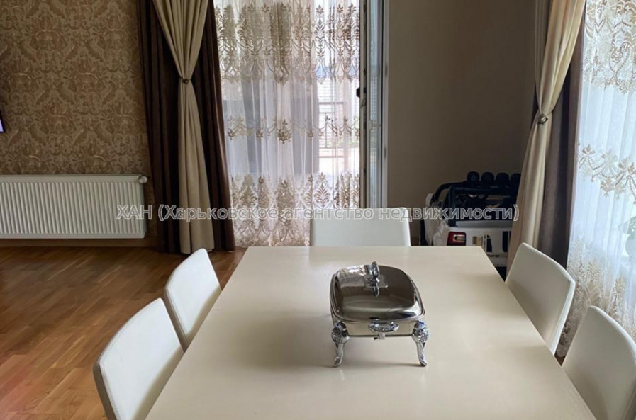 Продам будинок, 150 м², 8 соток, евроремонт 