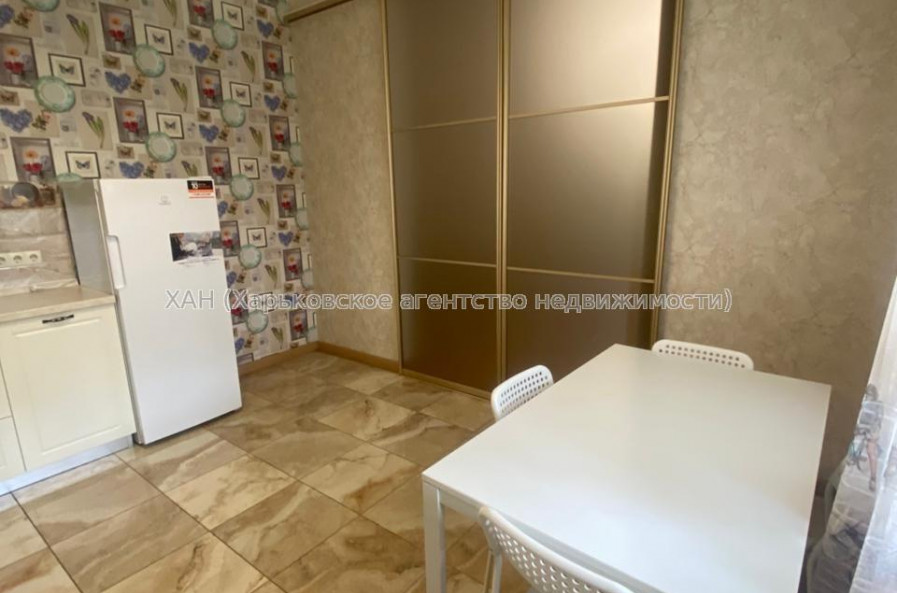 Продам будинок, 150 м², 8 соток, евроремонт 
