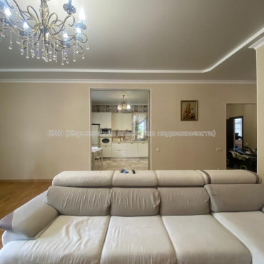 Продам будинок, Центральная ул. , 150 м², 8 соток, евроремонт 