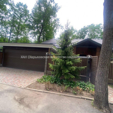 Продам будинок, Центральная ул. , 150 м², 8 соток, евроремонт 