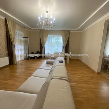 Продам будинок, Центральная ул. , 150 м², 8 соток, евроремонт 