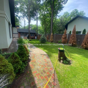 Продам будинок, Центральная ул. , 150 м², 8 соток, евроремонт 