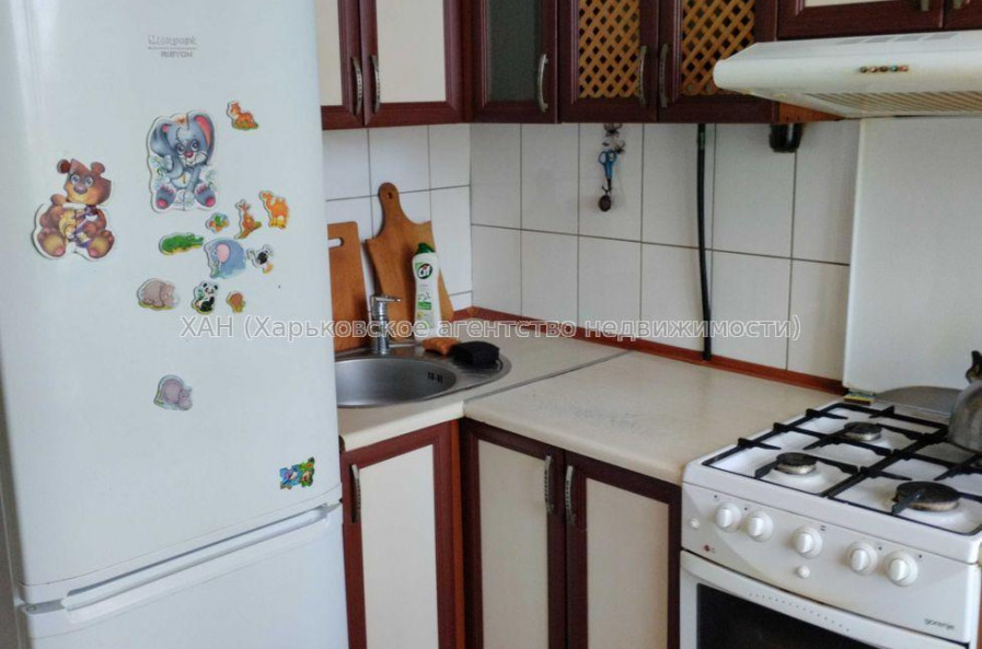 Продам квартиру, 12 Апреля ул. , 1  ком., 30.40 м², косметический ремонт 