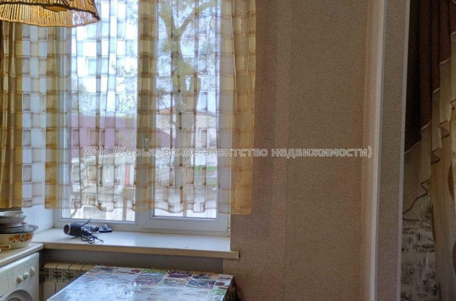 Продам квартиру, 12 Апреля ул. , 1  ком., 30.40 м², косметический ремонт 