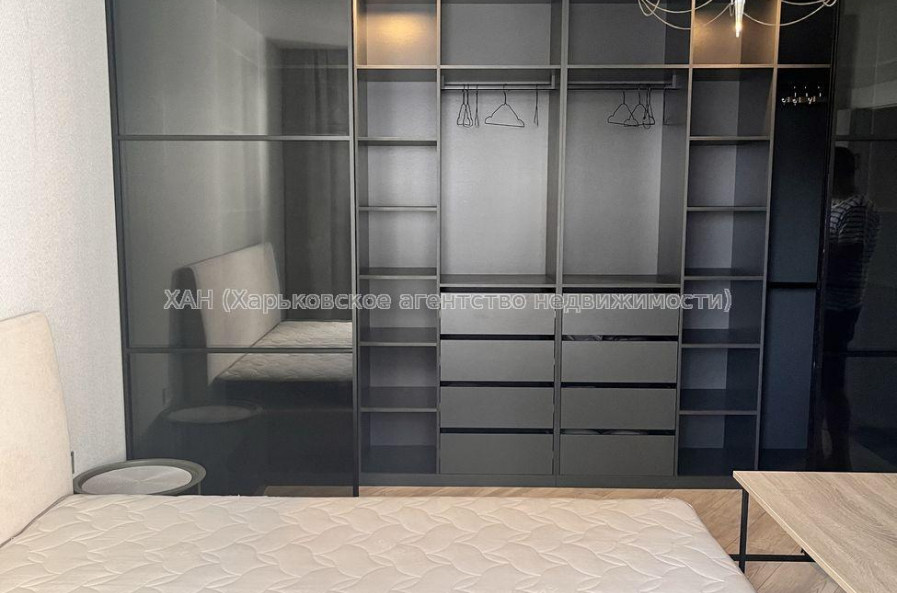 Продам квартиру, Победы просп. , 2  ком., 71 м², капитальный ремонт 