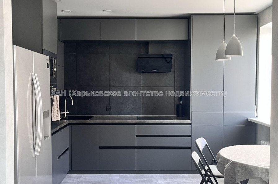 Продам квартиру, Победы просп. , 2  ком., 71 м², капитальный ремонт 