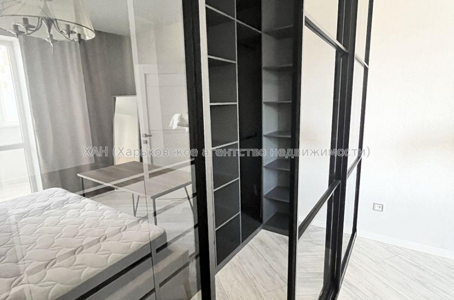 Продам квартиру, Победы просп. , 2  ком., 71 м², капитальный ремонт 