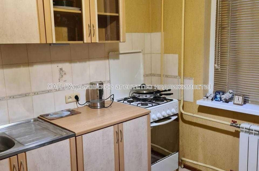 Продам квартиру, Победы просп. , 1  ком., 36 м², косметический ремонт 