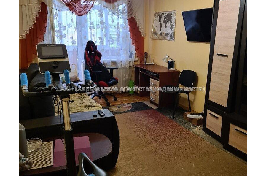 Продам квартиру, Победы просп. , 1  ком., 36 м², косметический ремонт 