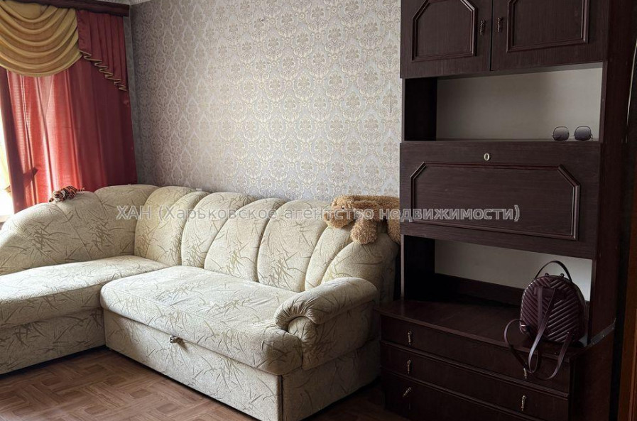 Продам квартиру, Гвардейцев Широнинцев ул. , 2  ком., 46 м², капитальный ремонт 