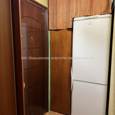 Продам квартиру, Гвардейцев Широнинцев ул. , 2 кім., 46 м², капитальный ремонт 