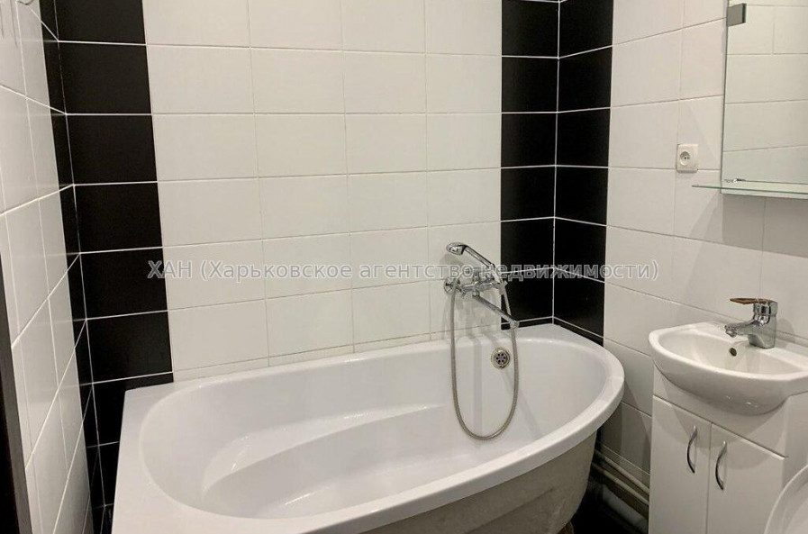 Продам квартиру, Салтовское шоссе , 1 кім., 44 м², евроремонт 