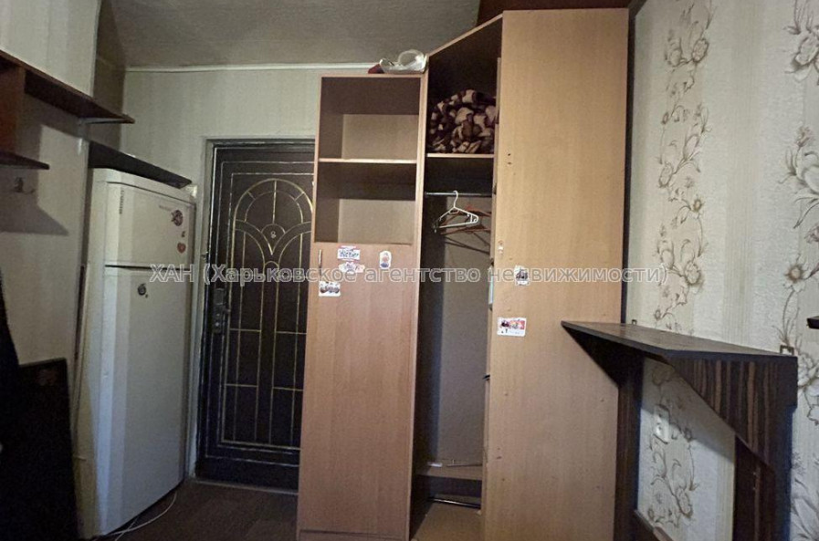 Продам квартиру, Василия Мельникова ул. , 1 кім., 14 м², косметический ремонт 