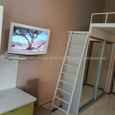 Продам квартиру, Мирослава Мисли ул. , 1 кім., 20 м², евроремонт 