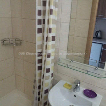 Продам квартиру, Мирослава Мисли ул. , 1 кім., 20 м², евроремонт 