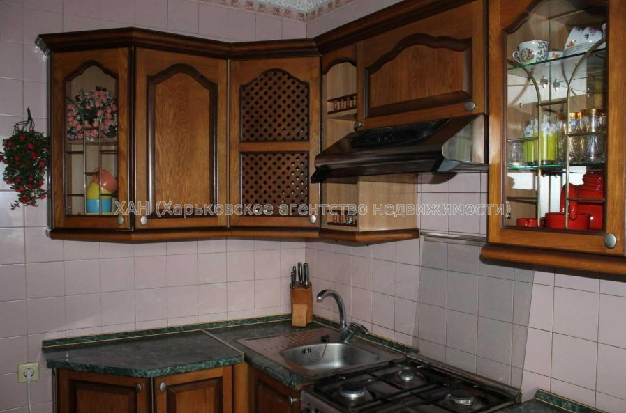 Продам квартиру, Аэрокосмический пр. , 2  ком., 60 м², косметический ремонт 