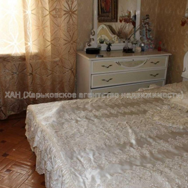 Продам квартиру, Аэрокосмический пр. , 2  ком., 60 м², косметический ремонт 