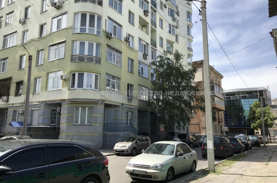 Продам квартиру, Лопатинский пер. , 2 , 4 кім., 156 м², евроремонт 