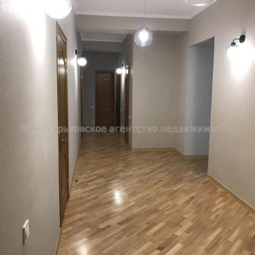 Продам квартиру, Лопатинский пер. , 2 , 4  ком., 156 м², евроремонт 