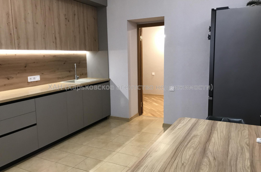 Продам квартиру, Лопатинский пер. , 2 , 4 кім., 156 м², евроремонт 
