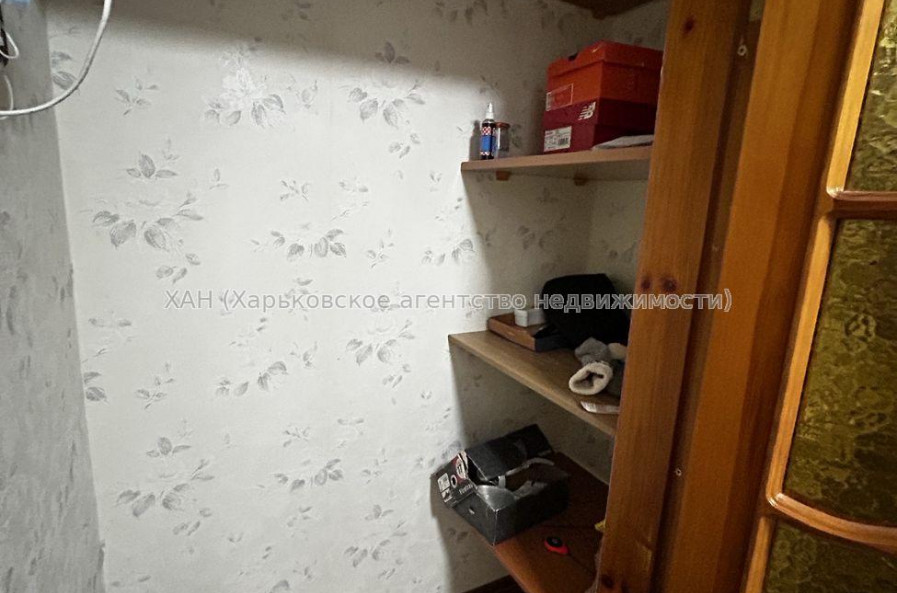 Продам квартиру, Бучмы ул. , 1 кім., 37 м², капитальный ремонт 