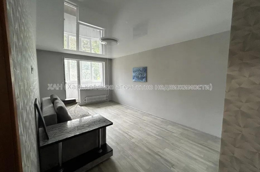 Продам квартиру, Бучмы ул. , 1 кім., 37 м², капитальный ремонт 