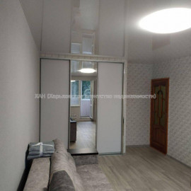 Продам квартиру, Бучмы ул. , 1 кім., 37 м², капитальный ремонт