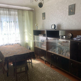 Продам квартиру, Интернациональная ул. , 4  ком., 61.20 м², советский ремонт