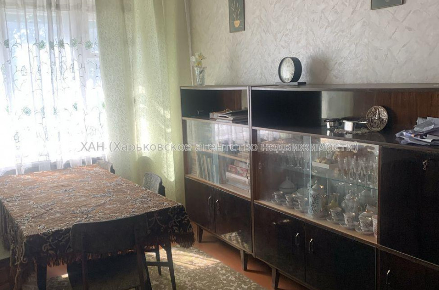 Продам квартиру, Интернациональная ул. , 4 кім., 61.20 м², советский ремонт 
