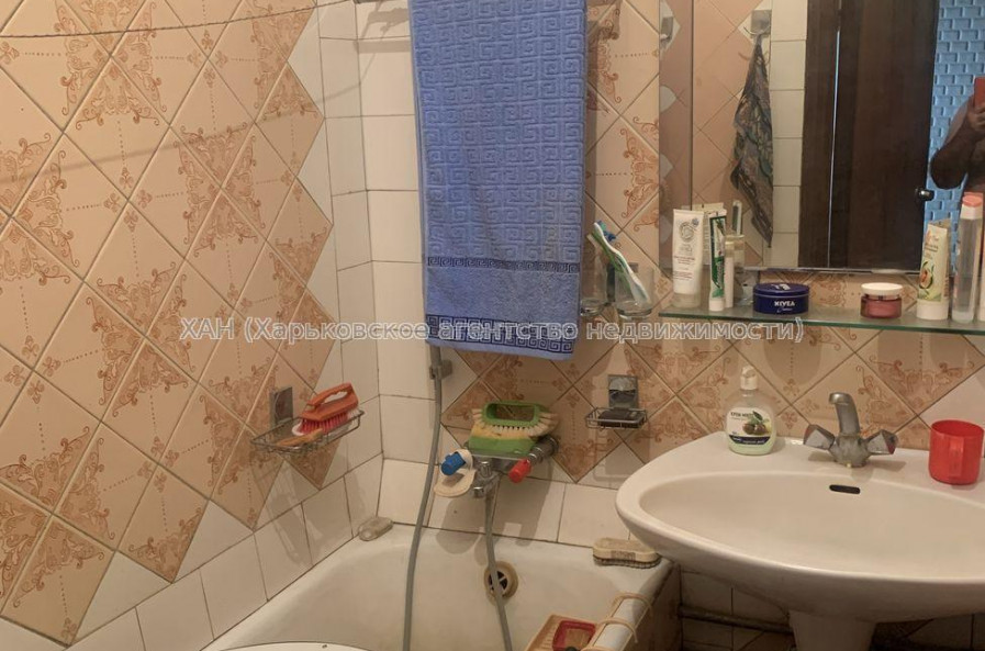 Продам квартиру, Интернациональная ул. , 4 кім., 61.20 м², советский ремонт 