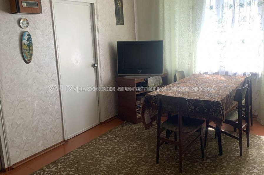 Продам квартиру, Интернациональная ул. , 4 кім., 61.20 м², советский ремонт 