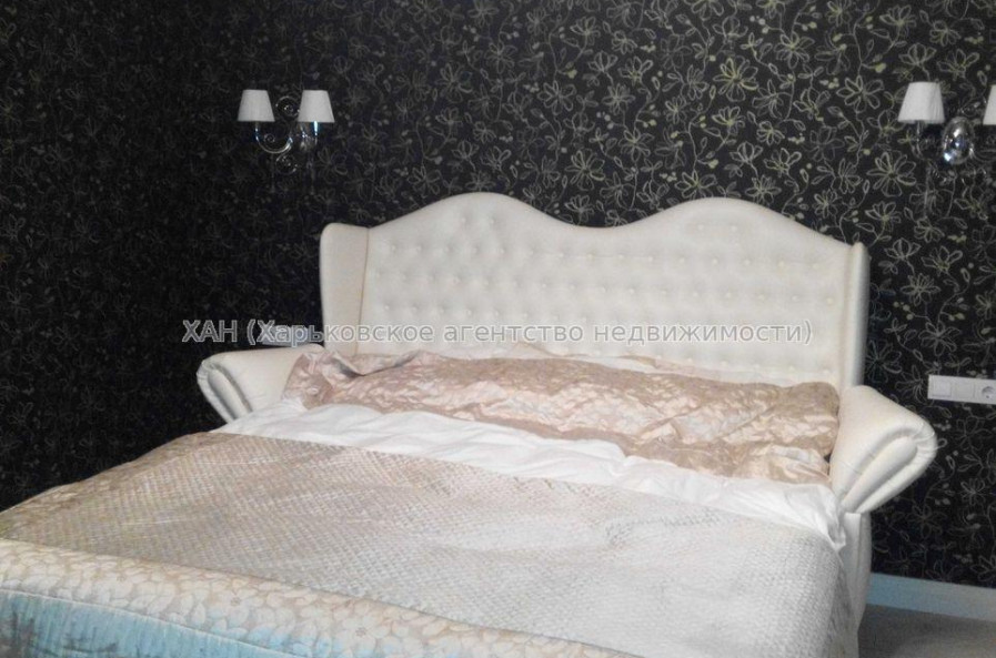Продам квартиру, Гвардейцев Широнинцев ул. , 3 кім., 108.30 м², евроремонт 