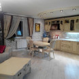 Продам квартиру, Гвардейцев Широнинцев ул. , 3 кім., 108.30 м², евроремонт 