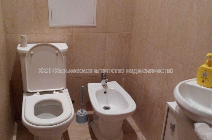 Продам квартиру, Гвардейцев Широнинцев ул. , 3 кім., 108.30 м², евроремонт 