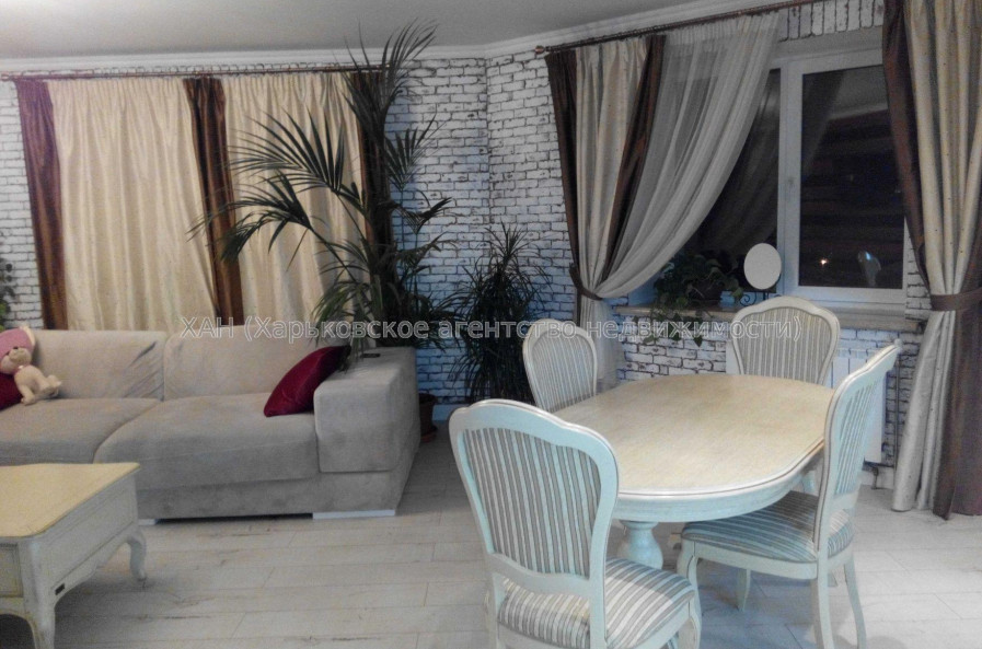 Продам квартиру, Гвардейцев Широнинцев ул. , 3 кім., 108.30 м², евроремонт 