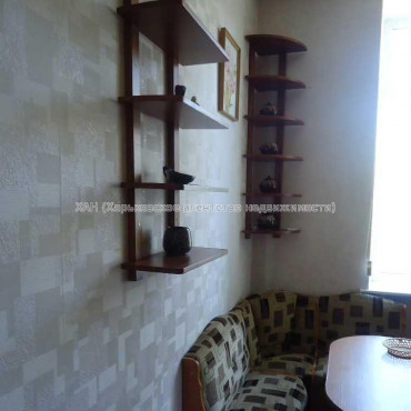 Продам квартиру, Культуры ул. , 3  ком., 65 м², капитальный ремонт 