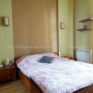 Продам квартиру, Культуры ул. , 3  ком., 65 м², капитальный ремонт 