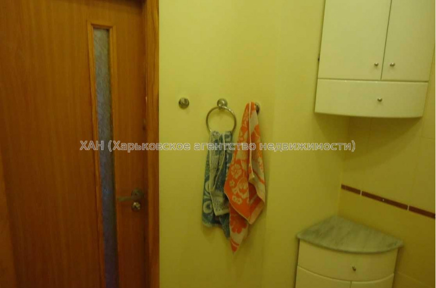 Продам квартиру, Культуры ул. , 3 кім., 65 м², капитальный ремонт 
