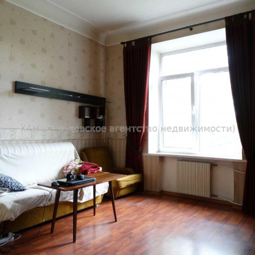 Продам квартиру, Культуры ул. , 3  ком., 65 м², капитальный ремонт 